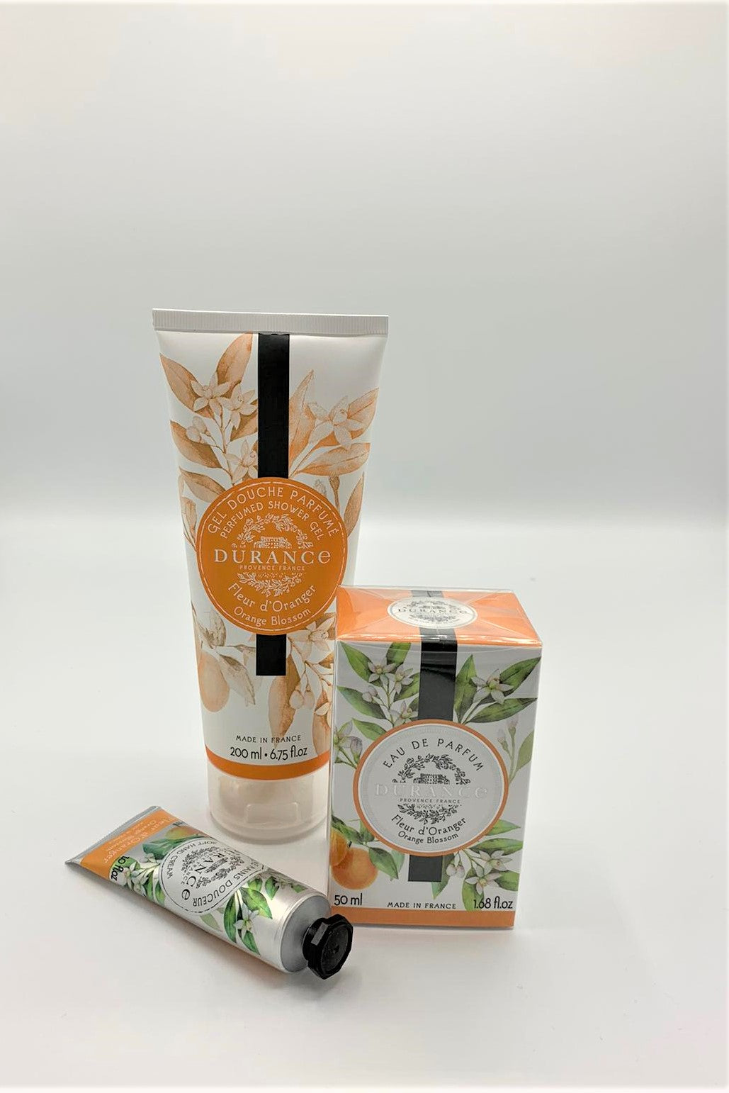 EAU DE PARFUM, GEL DOCCIA E CREMA MANI